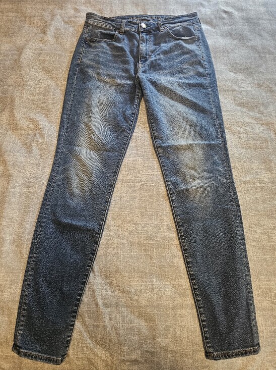 American Eagle Outfitters Denim - American Eagle Super Stretch X Women's Medium Wash Skinny Jeans Size 8 LONG